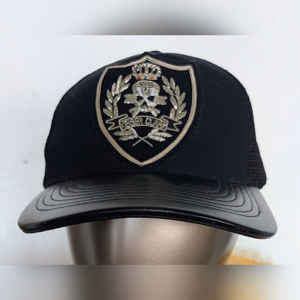 Keiser Clark • Skull ☠️ Crest trucker hat Black